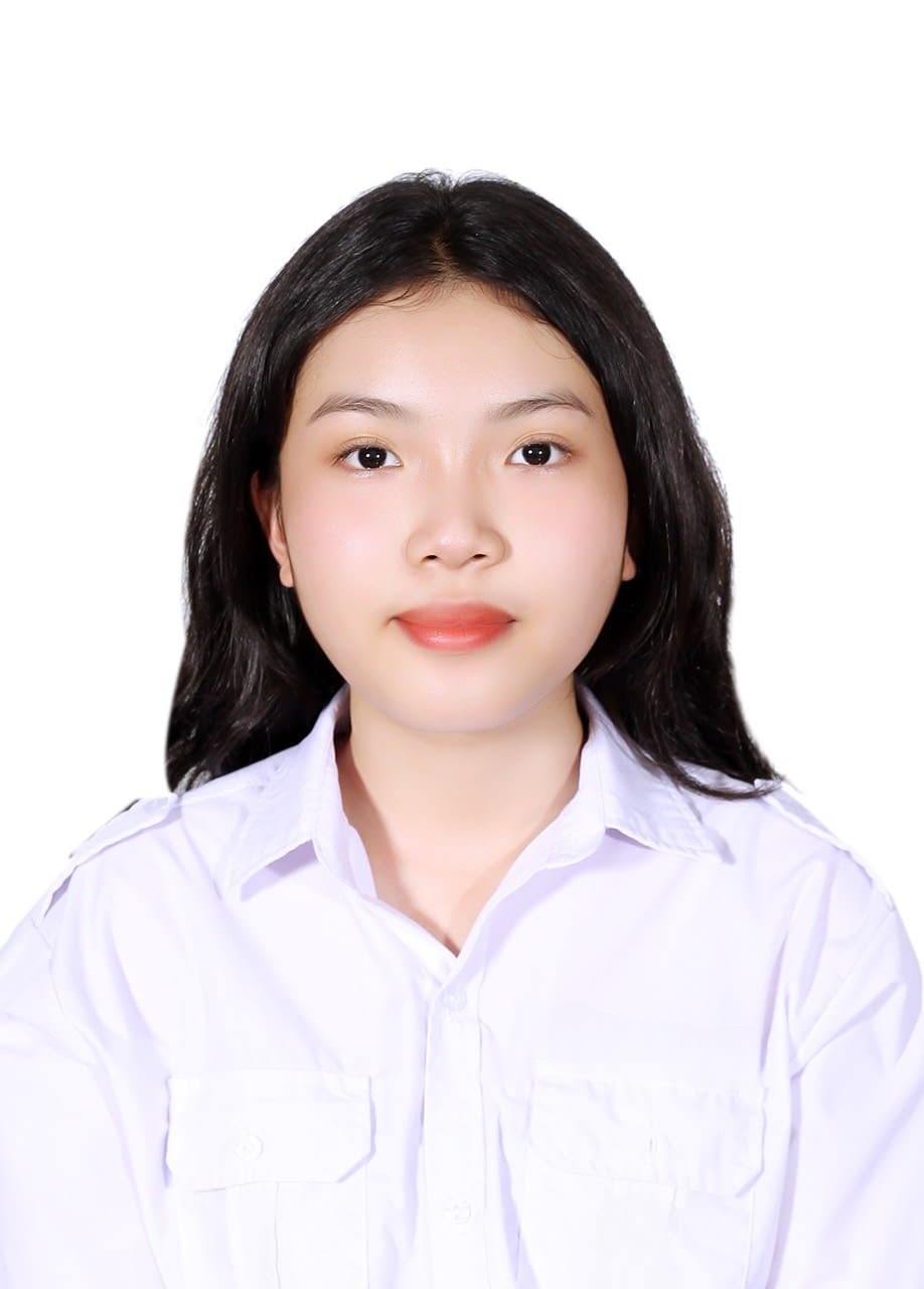 4-Headshot- (Trieu Ngan Ngo)