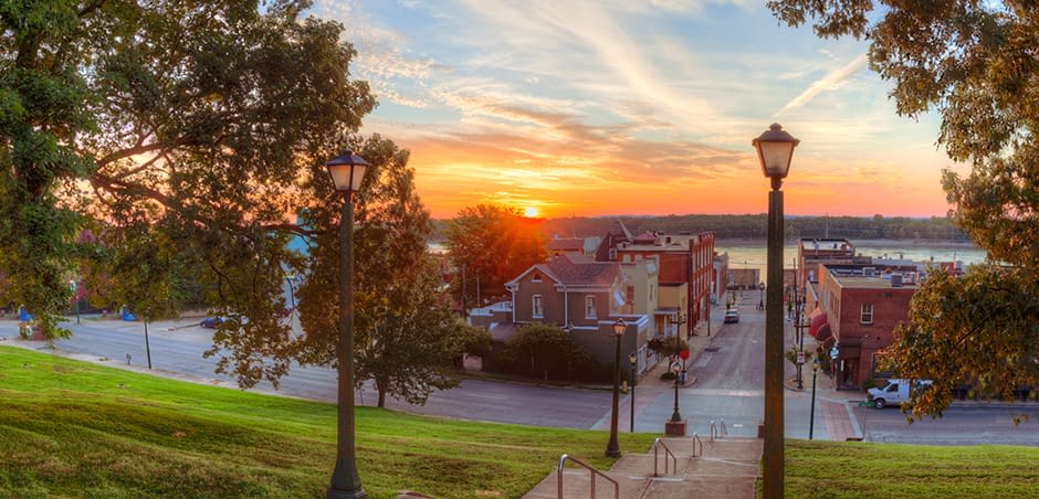 2021_eriesenseblog-whylocal-large2-1 Landscape View of Town District