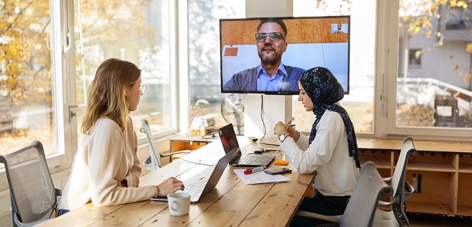 2022_eriesenseblog-hybridwork_lg