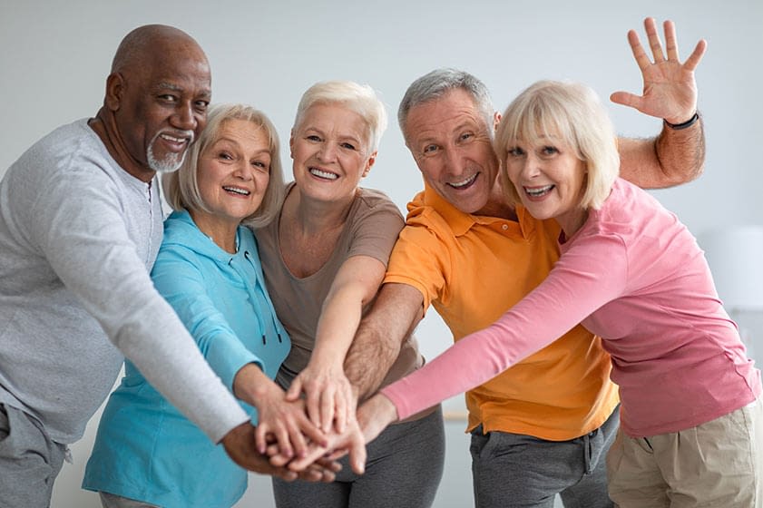 tips-for-encouraging-seniors-to-be-socially-active