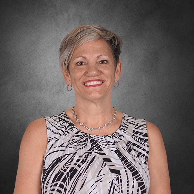 Leslie – Headshot