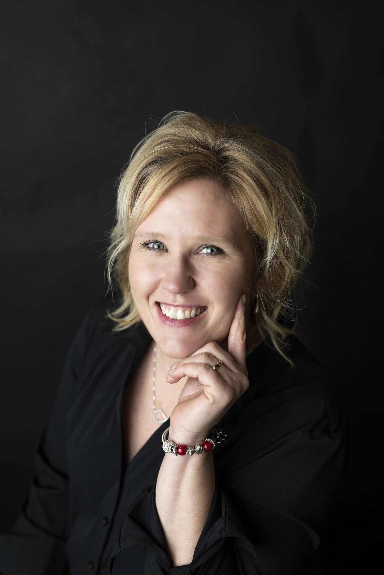 maria hoewischer maria hoewischer