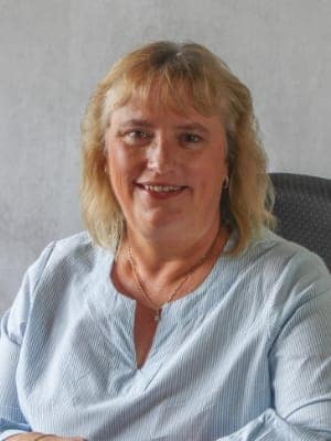 Tammy Picture Tammy Hoover headshot